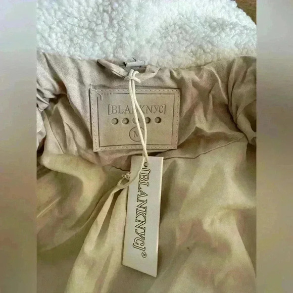 NEW Blank NYC Warm Hearts Quilted Sherpa Jacket ~ Medium - Picture 2 of 7